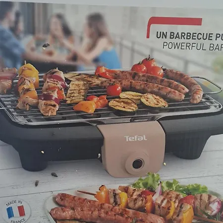 Petite Maison Dans Avec Piscine Et Acces Direct A La *