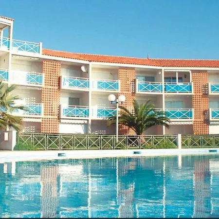 Petite Maison Dans Avec Piscine Et Acces Direct A La Nyaraló *