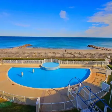 Petite Maison Dans Avec Piscine Et Acces Direct A La *