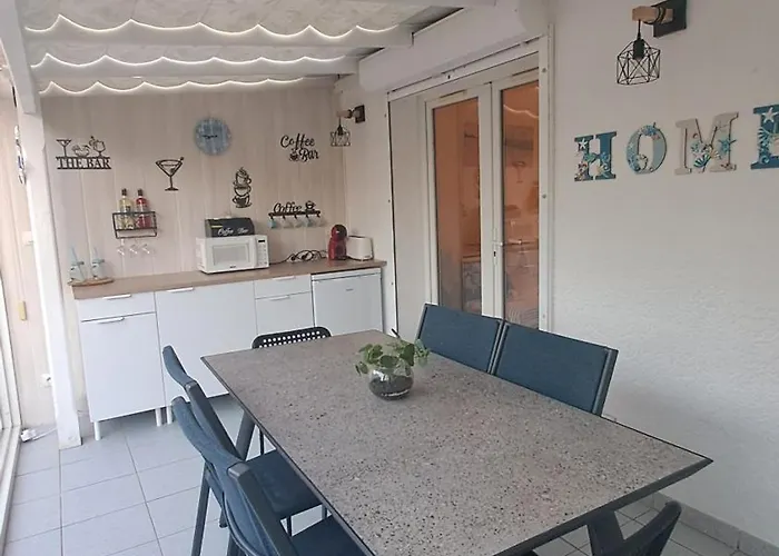 Petite Maison Dans Avec Piscine Et Acces Direct A La * Frontignan