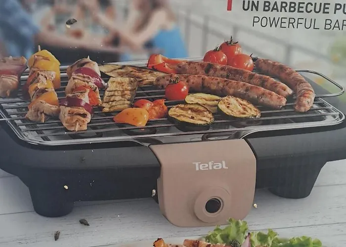 Petite Maison Dans Avec Piscine Et Acces Direct A La *