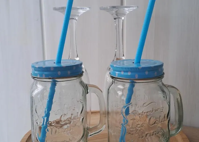 Petite Maison Dans Avec Piscine Et Acces Direct A La *