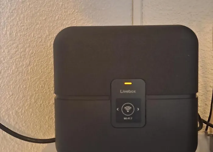 Petite Maison Dans Avec Piscine Et Acces Direct A La Tatil Evi *